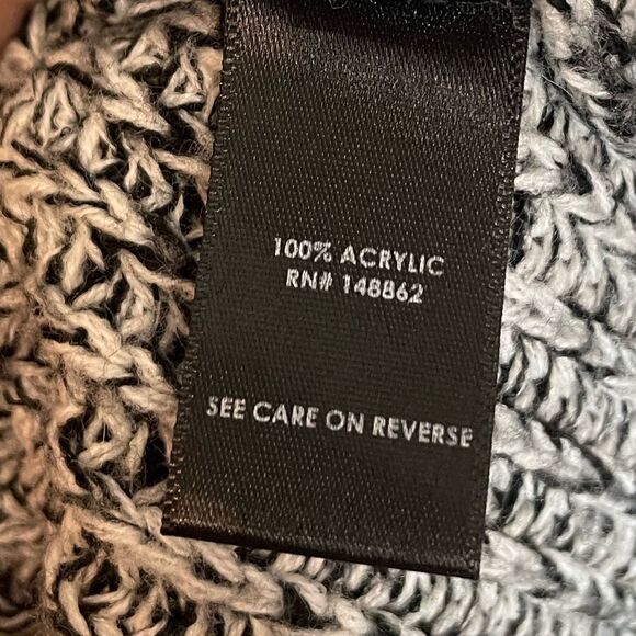 5 for $25🔥Torrid Knit Cold Shoulder Sweater Tunic Size 2/ 2X - Picture 5 of 7